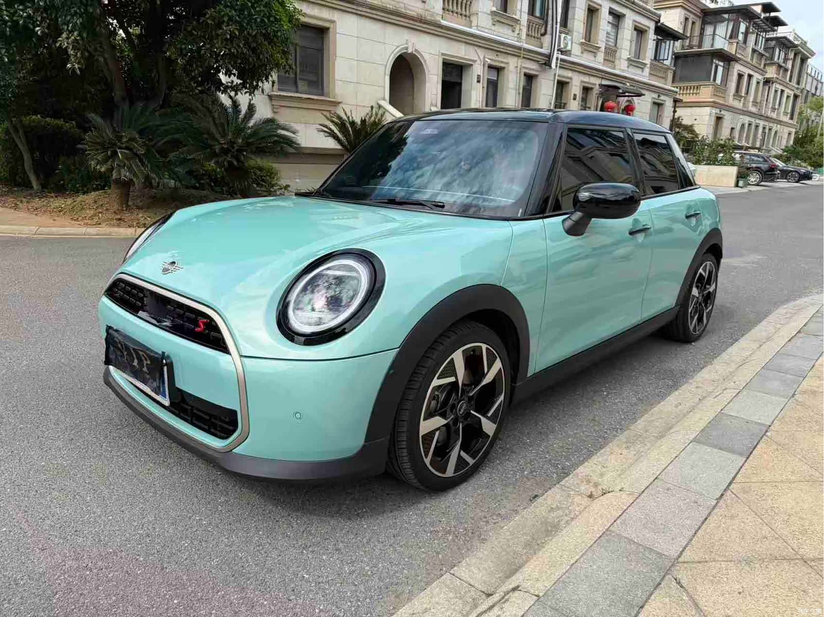 Mini Cooper, 2025 1