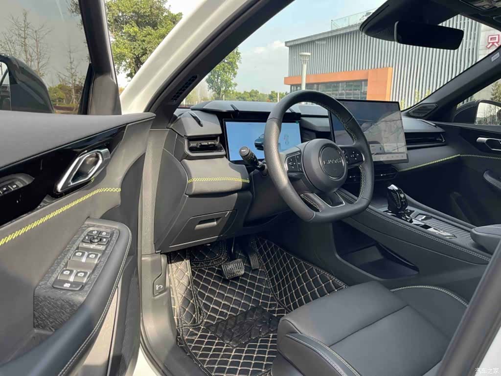 Lynk & Co 02, 2025 21