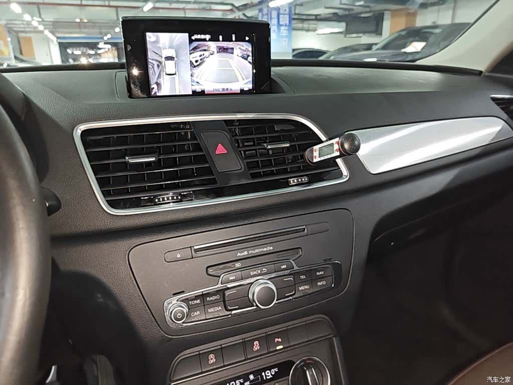 Audi Q3, 2018 13