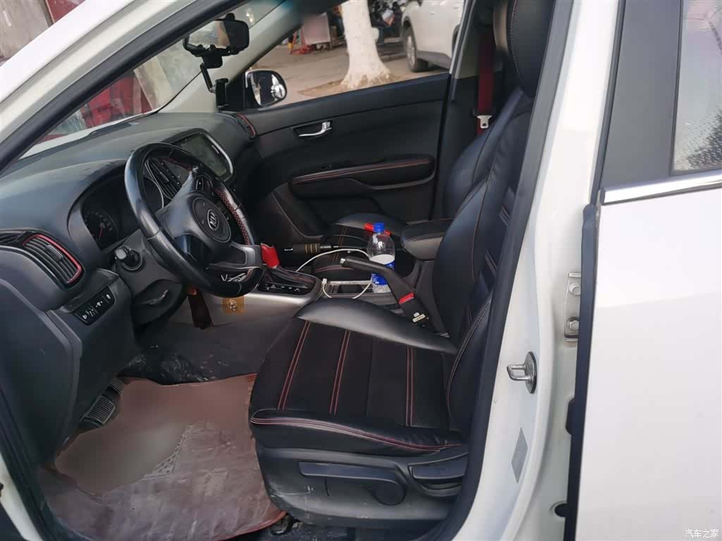 Kia KX3, 2016 8