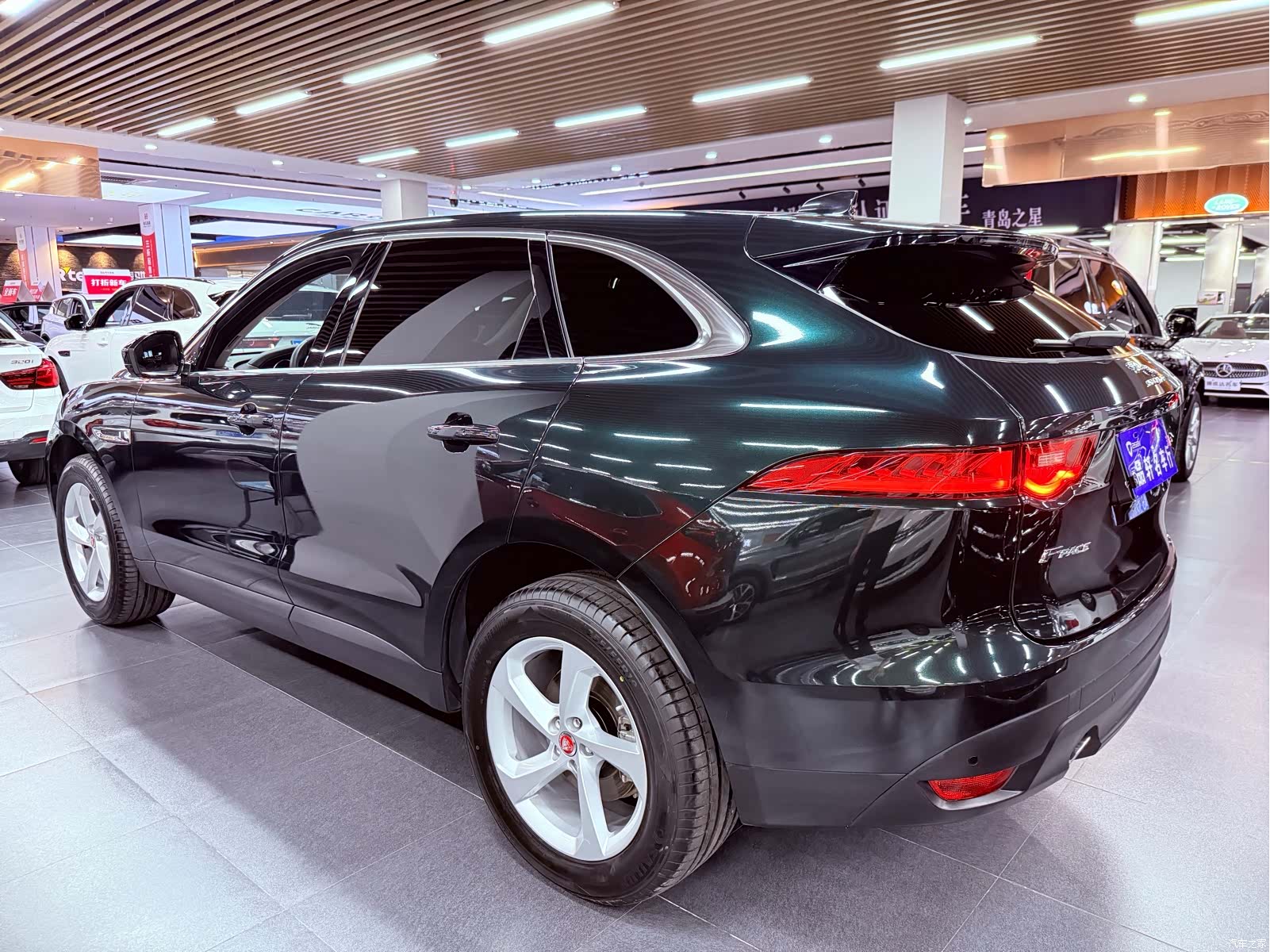 Jaguar F-PACE, 2021 10
