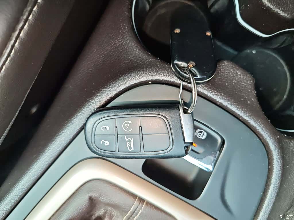 Jeep Cherokee, 2015 12