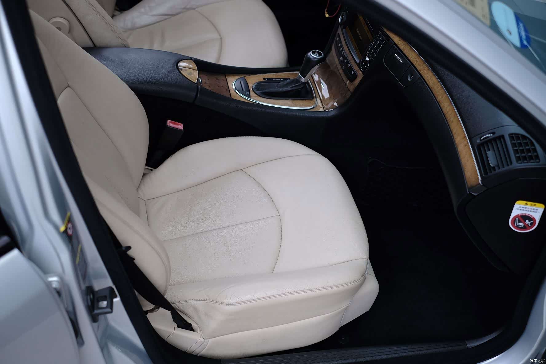 Mercedes-Benz E-Class, 2009 29
