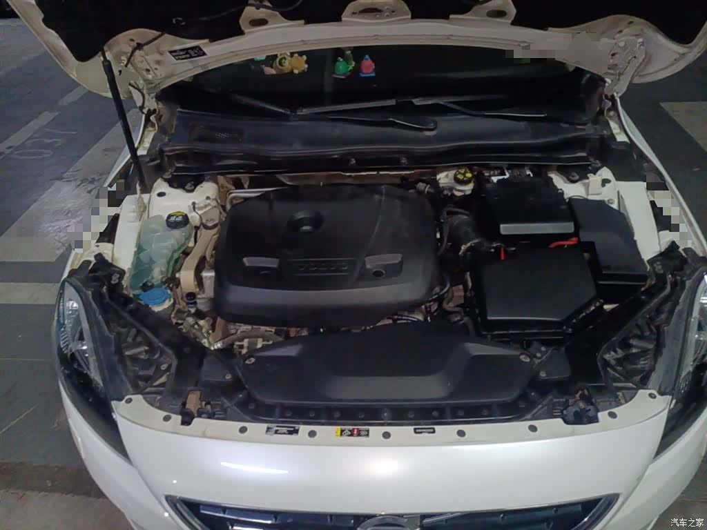Volvo V40, 2016 11