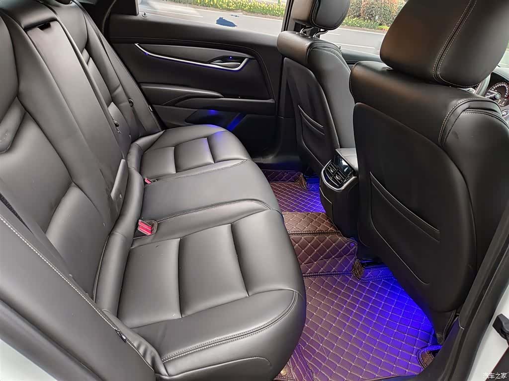 Cadillac XTS, 2018 10
