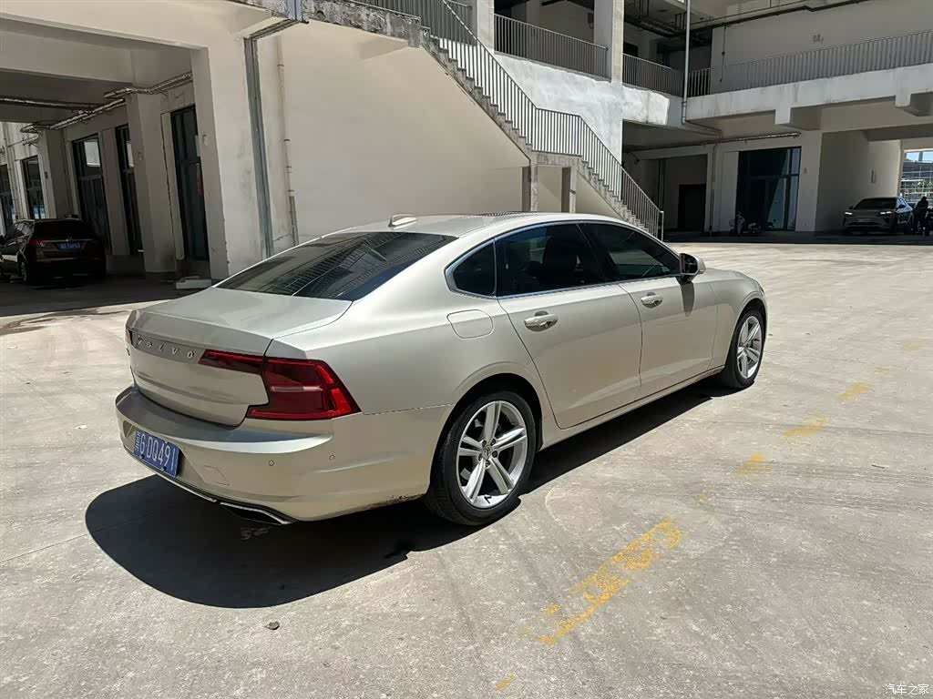 Volvo S90, 2017 8