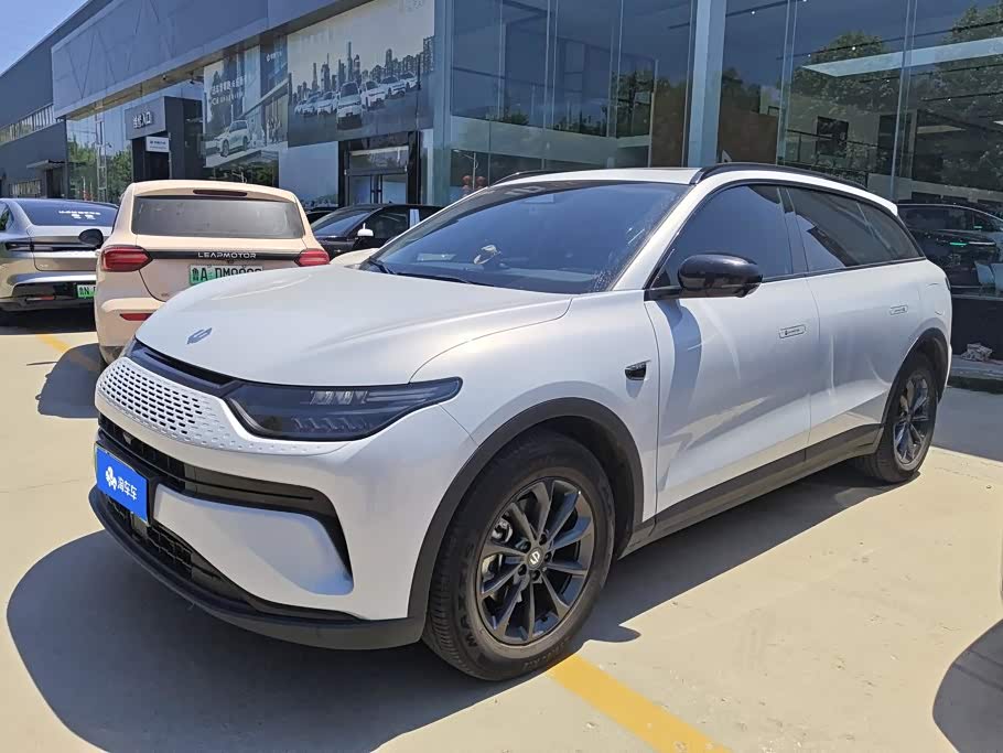 Leapmotor C11