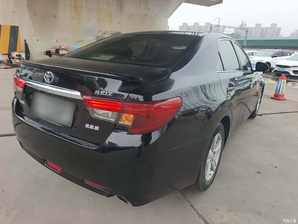 Toyota 2.5S, 2015 7