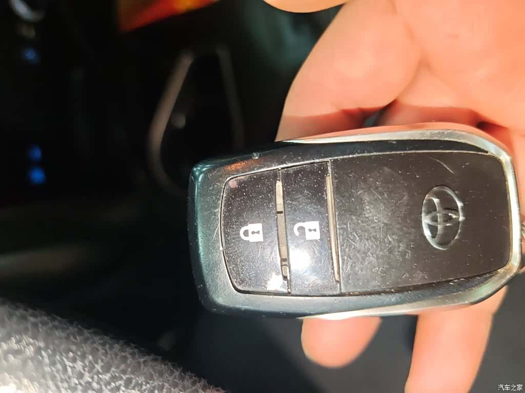 Toyota RAV4, 2017 17