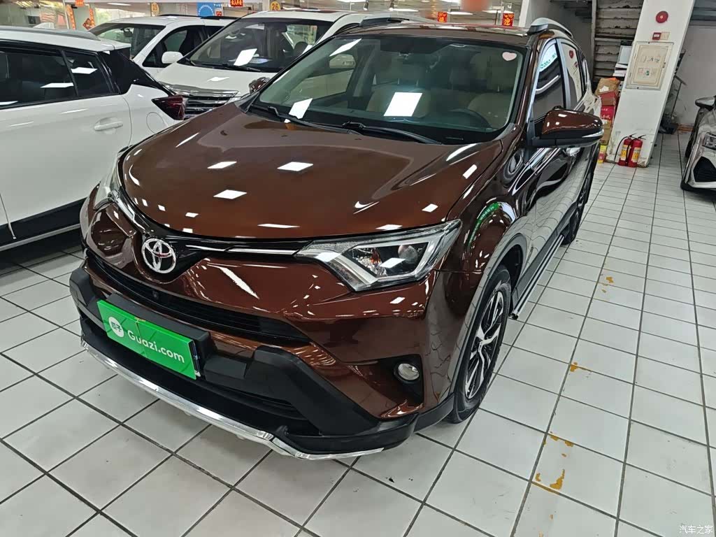 Toyota RAV4, 2017 2