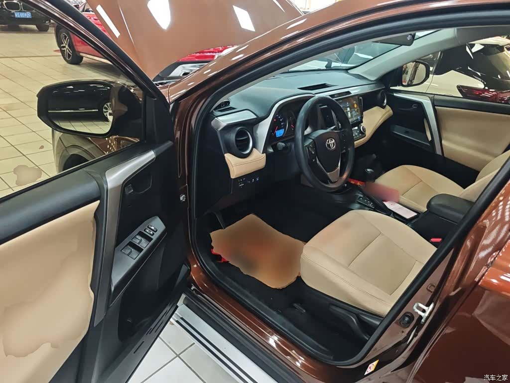 Toyota RAV4, 2017 12