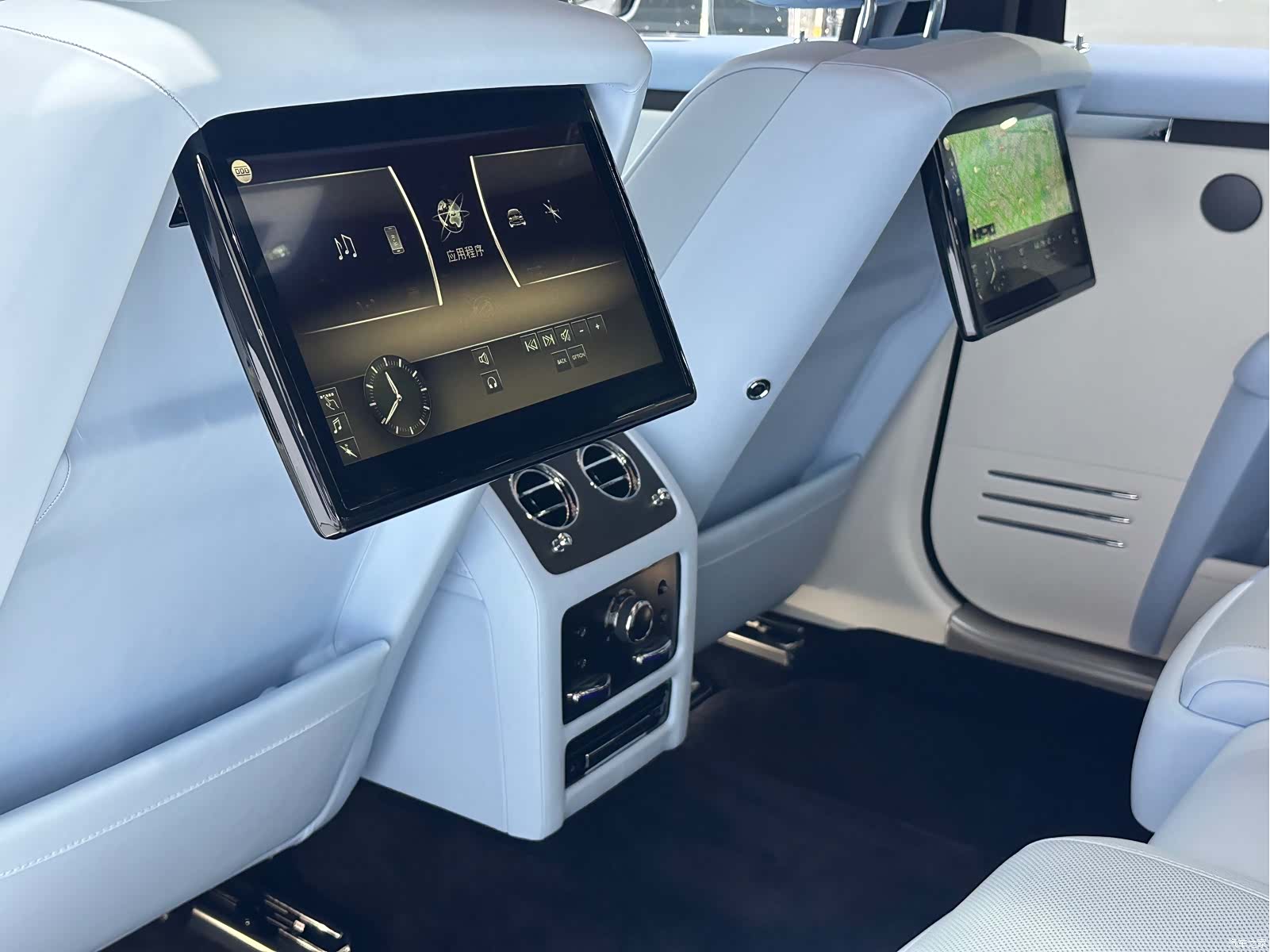 Rolls-Royce Ghost, 2025 20