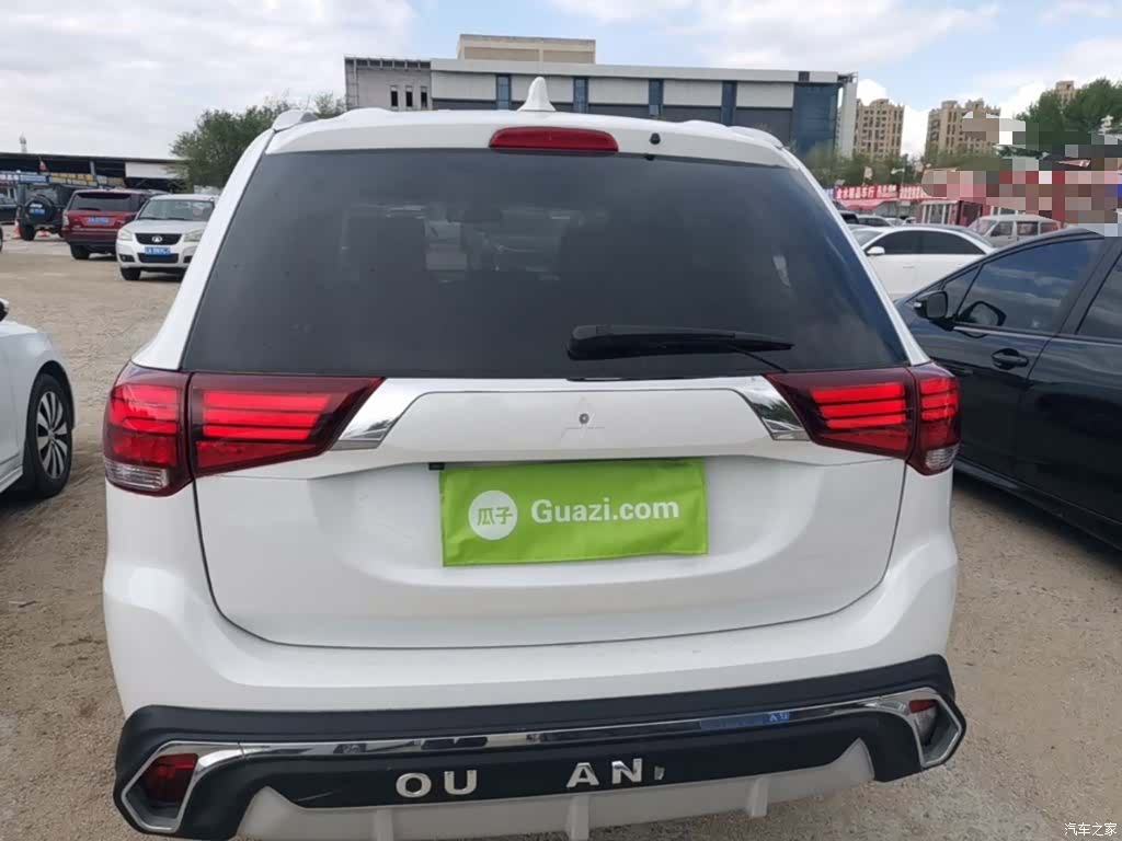 Mitsubishi Outlander, 2017 4