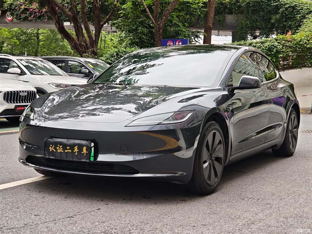 Tesla Model 3, 2024 1