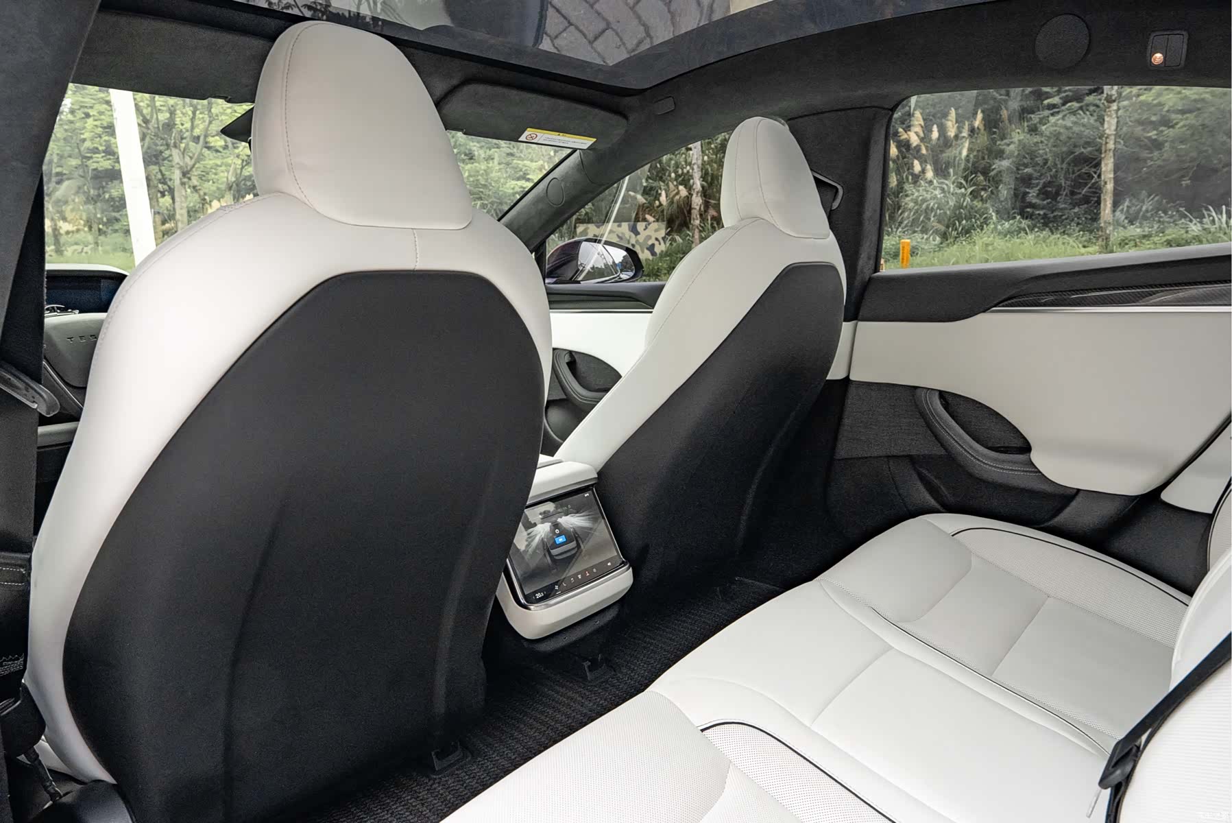 Tesla Model S, 2023 13