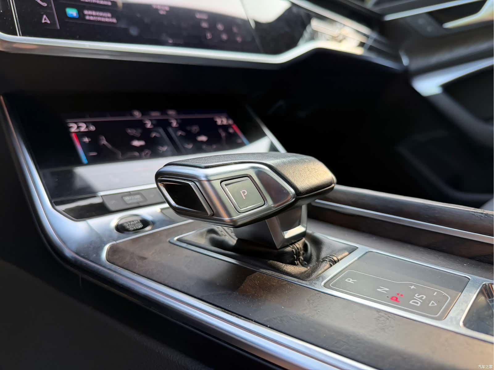 Audi A6L, 2021 все фото