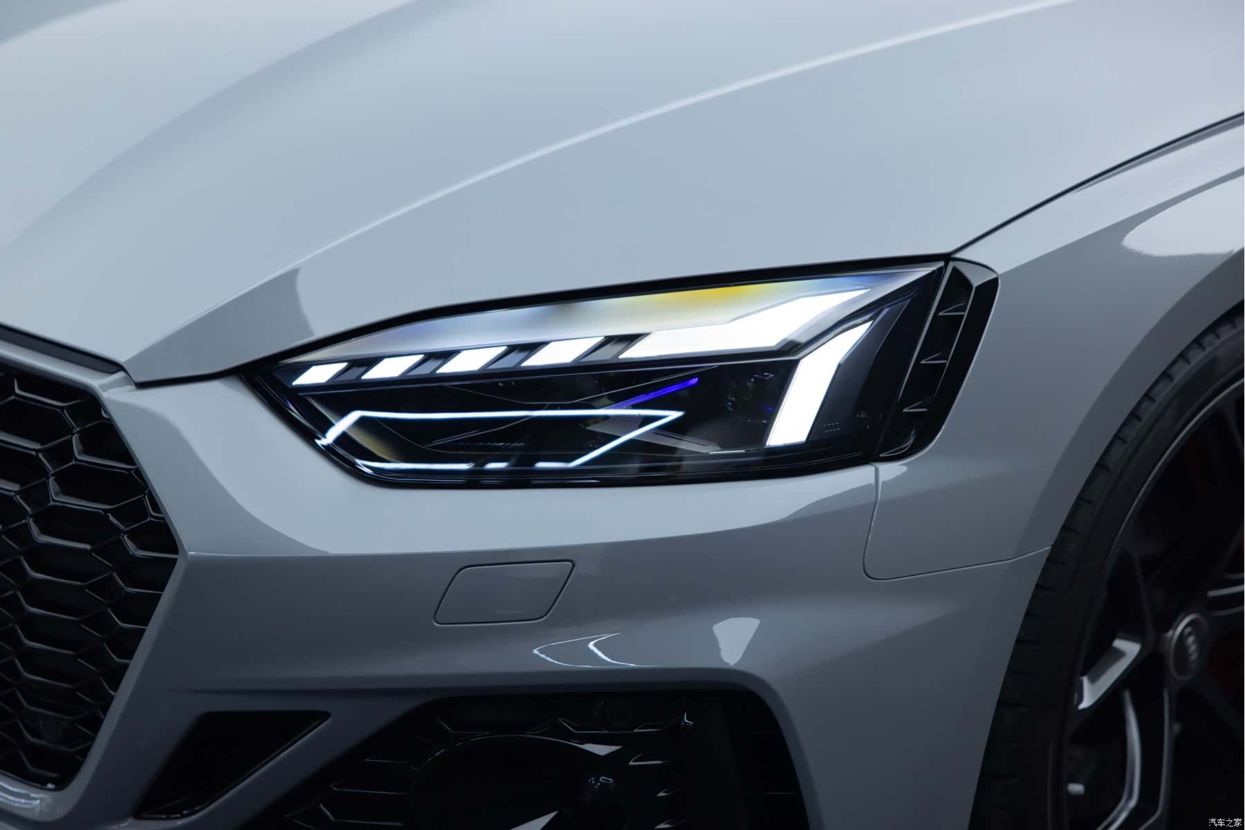 Audi RS, 2026 33
