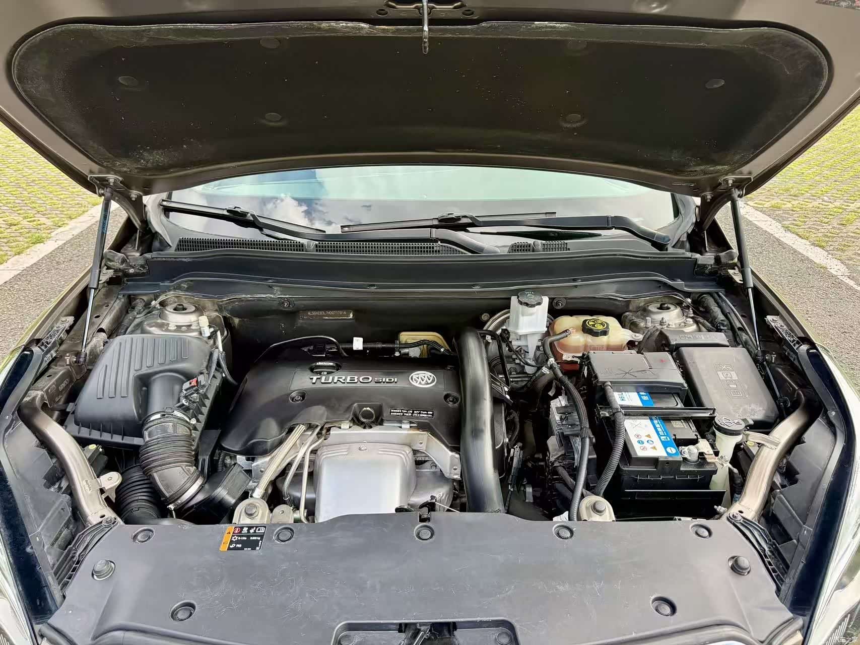 Buick Envision Plus, 2017 11