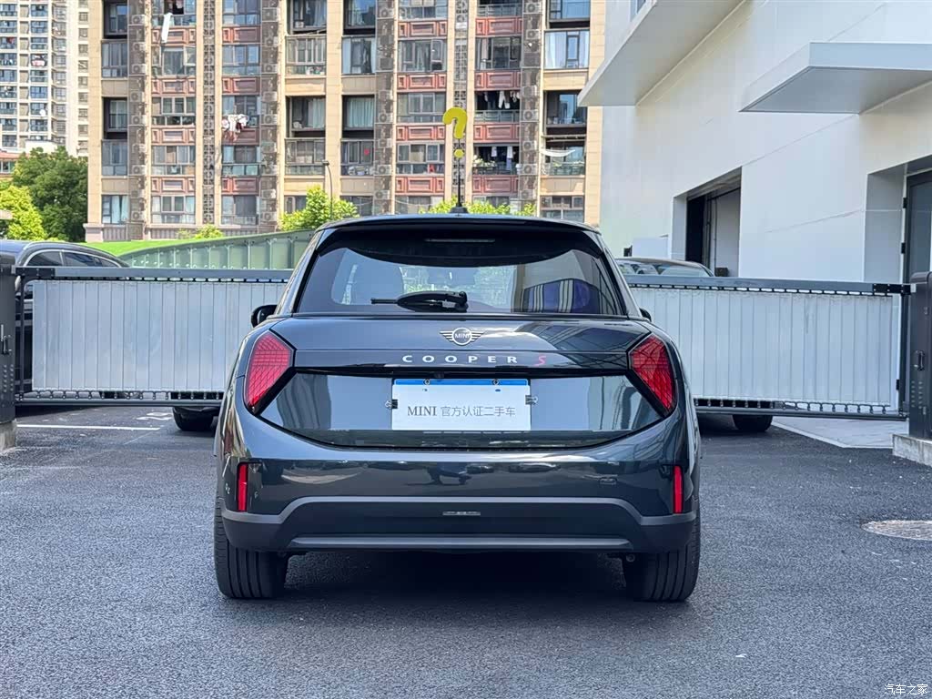 Mini Cooper, 2024 4