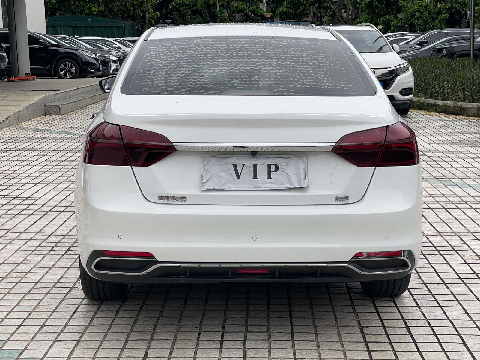 Geely Emgrand, 2020 4