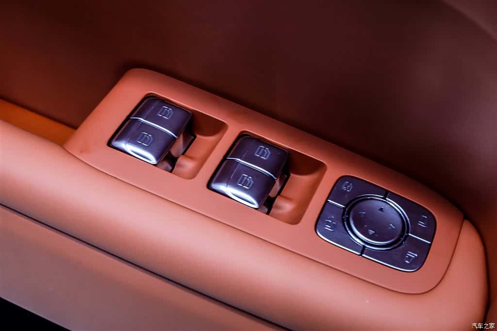 Li Auto L8, 2025 31
