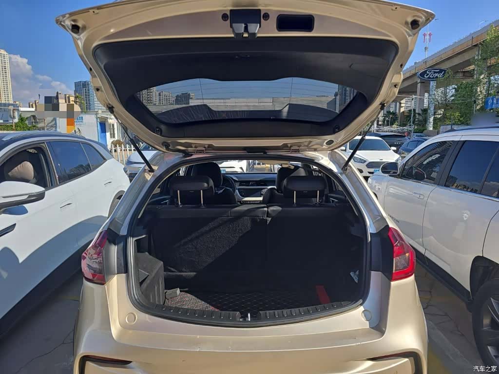 Geely X3, 2020 15