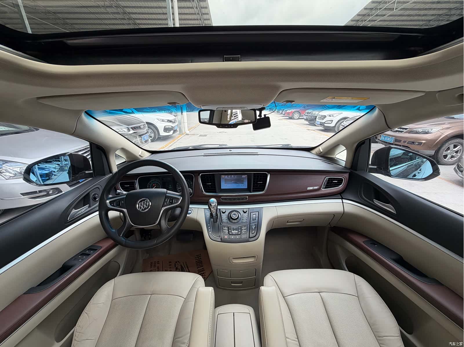 Buick GL8, 2015 7