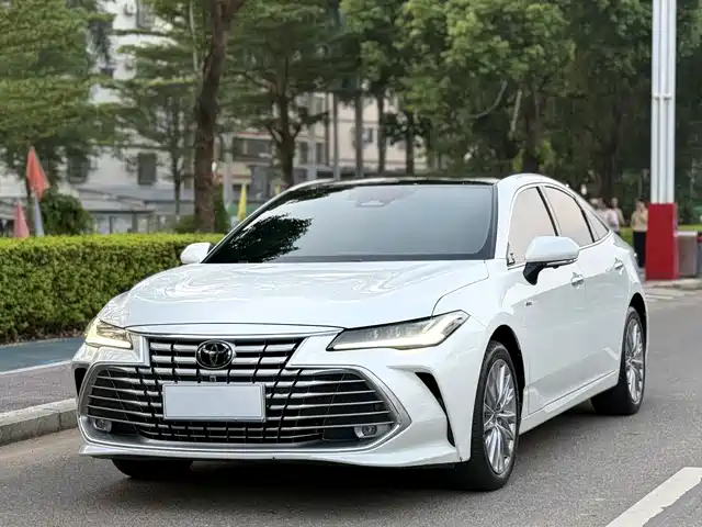 Toyota Avalon 2025 — купить из Китая под заказ