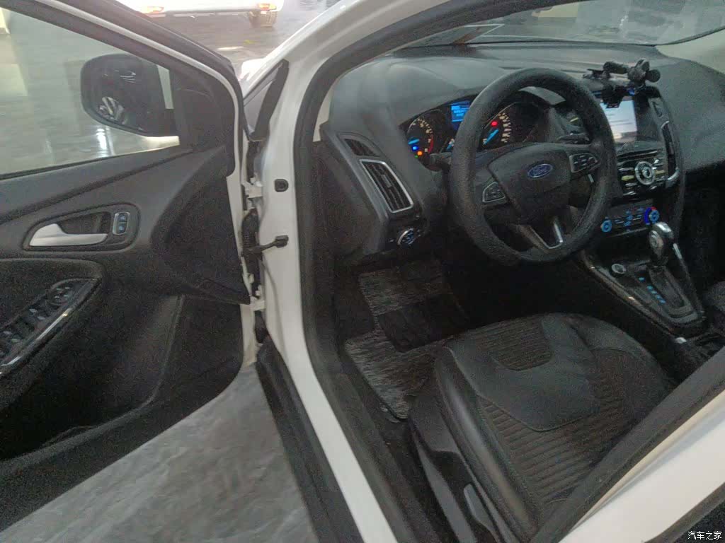 Ford Focus, 2018 16