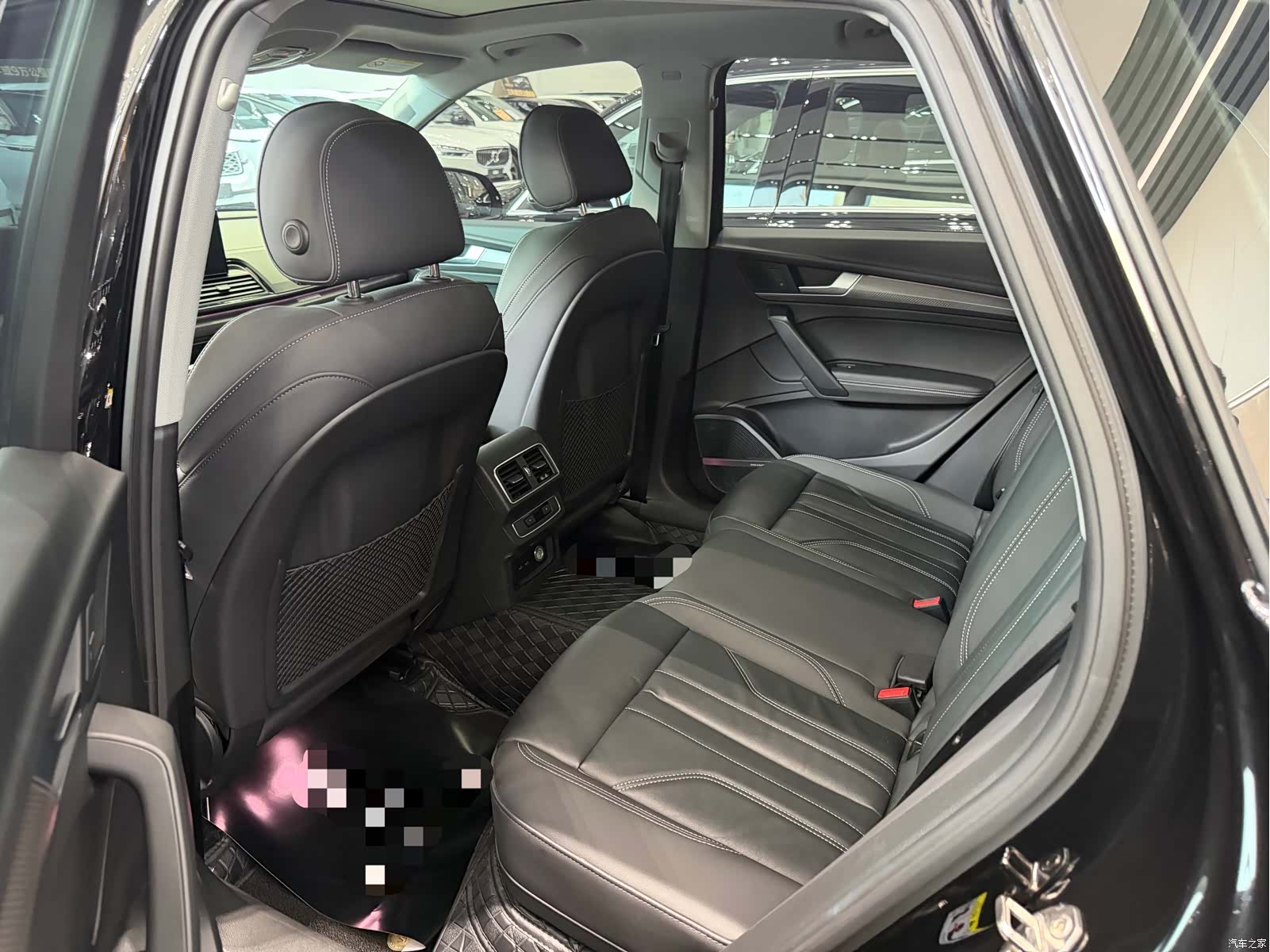Audi Q5L, 2021 все фото