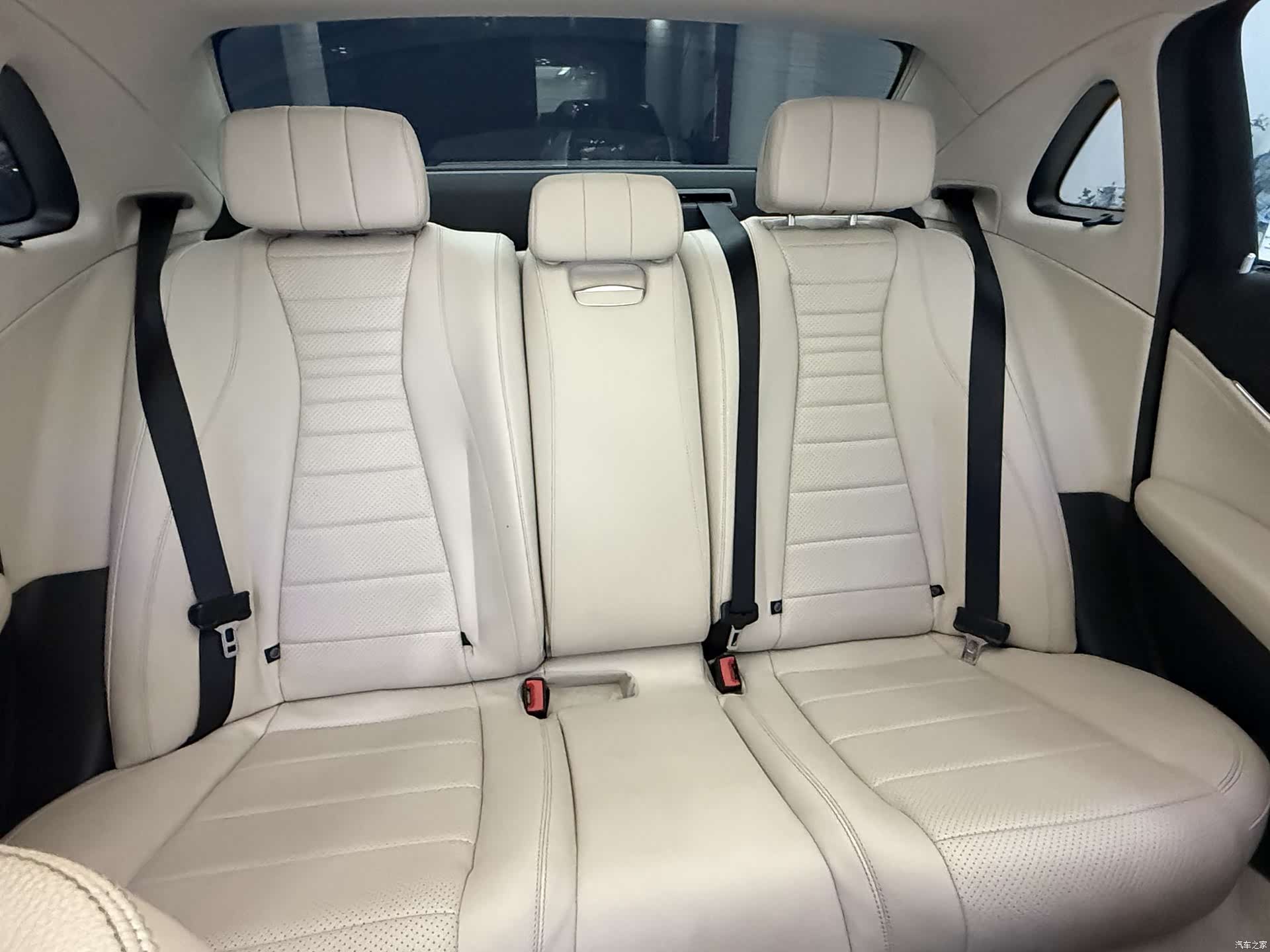 Mercedes-Benz E-Class, 2017 23