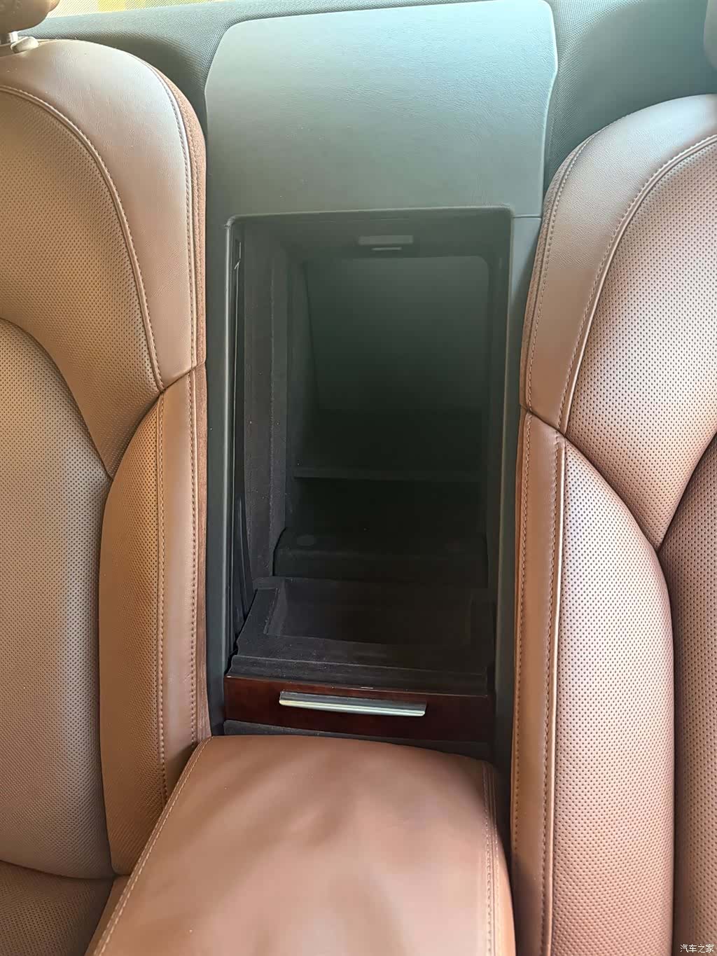 Audi A8L, 2013 31