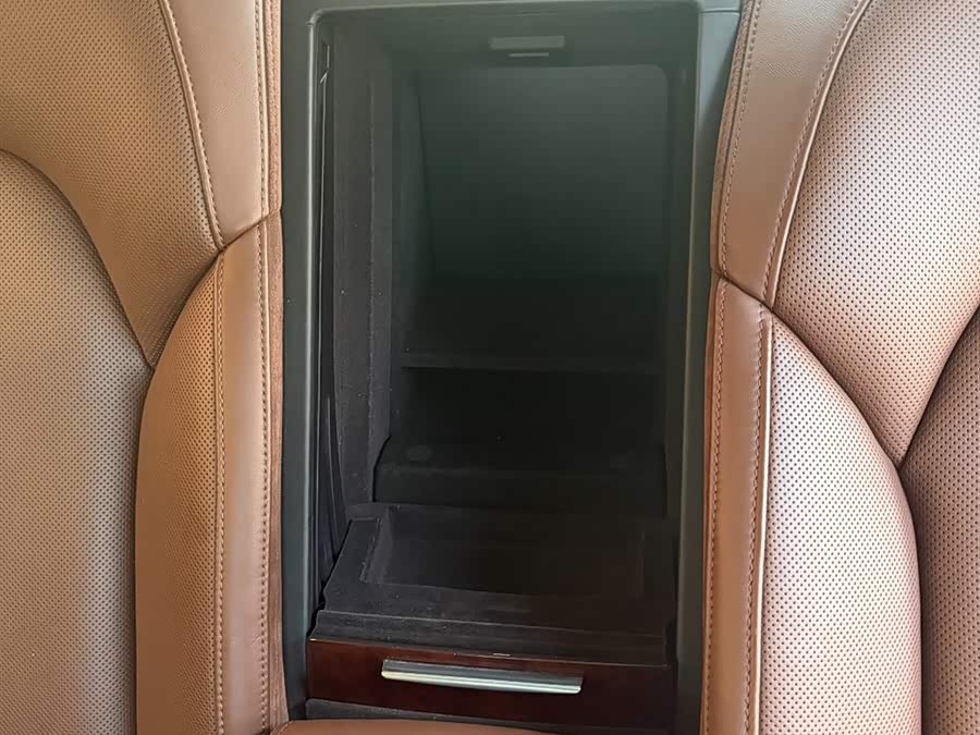Audi A8 2013, фото 31