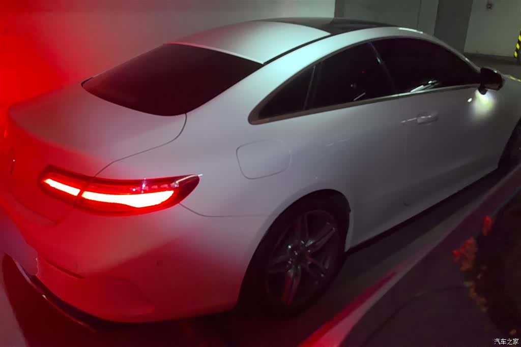Mercedes-Benz E-Class, 2018 3