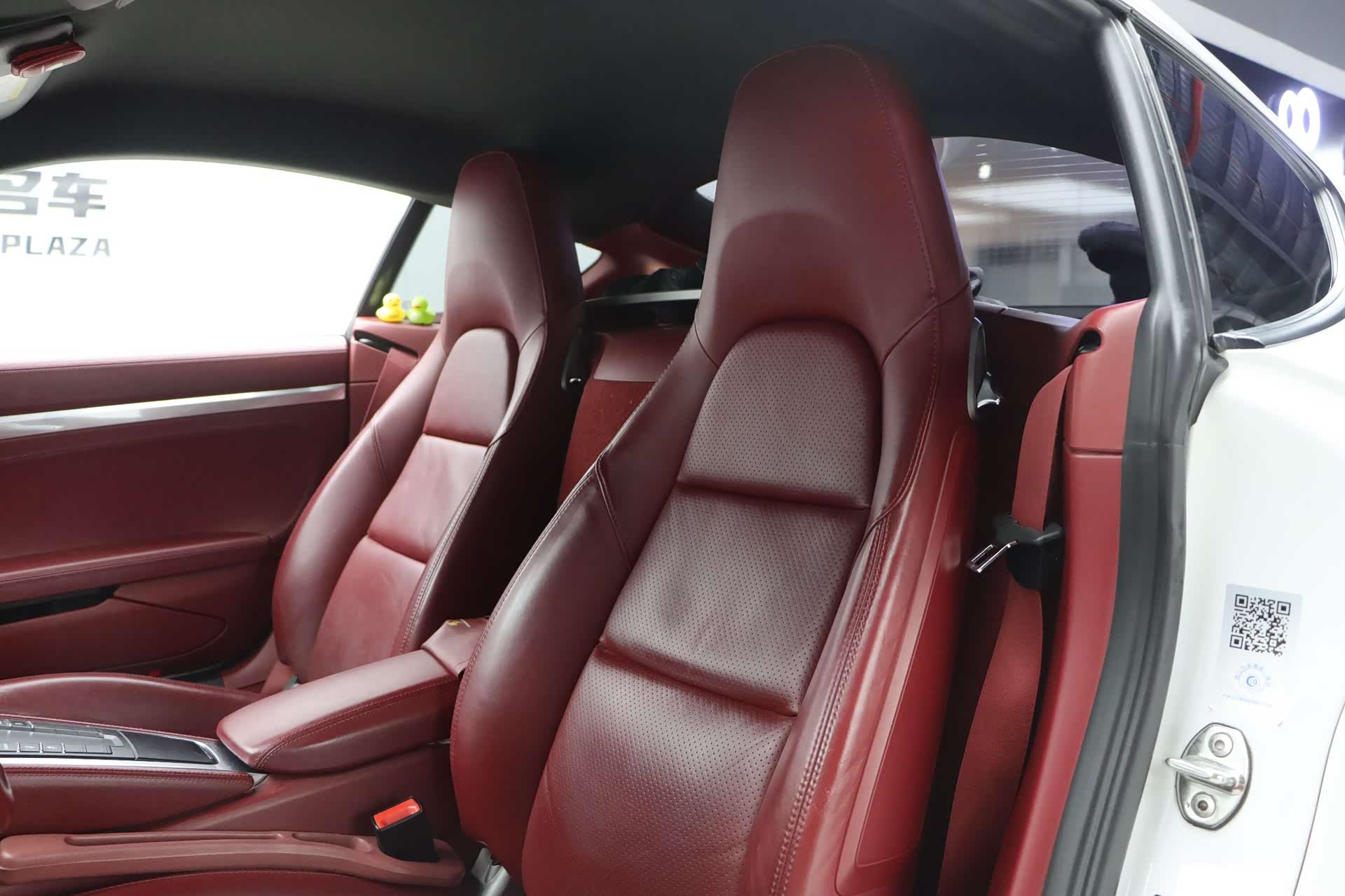 Porsche Cayman, 2018 19
