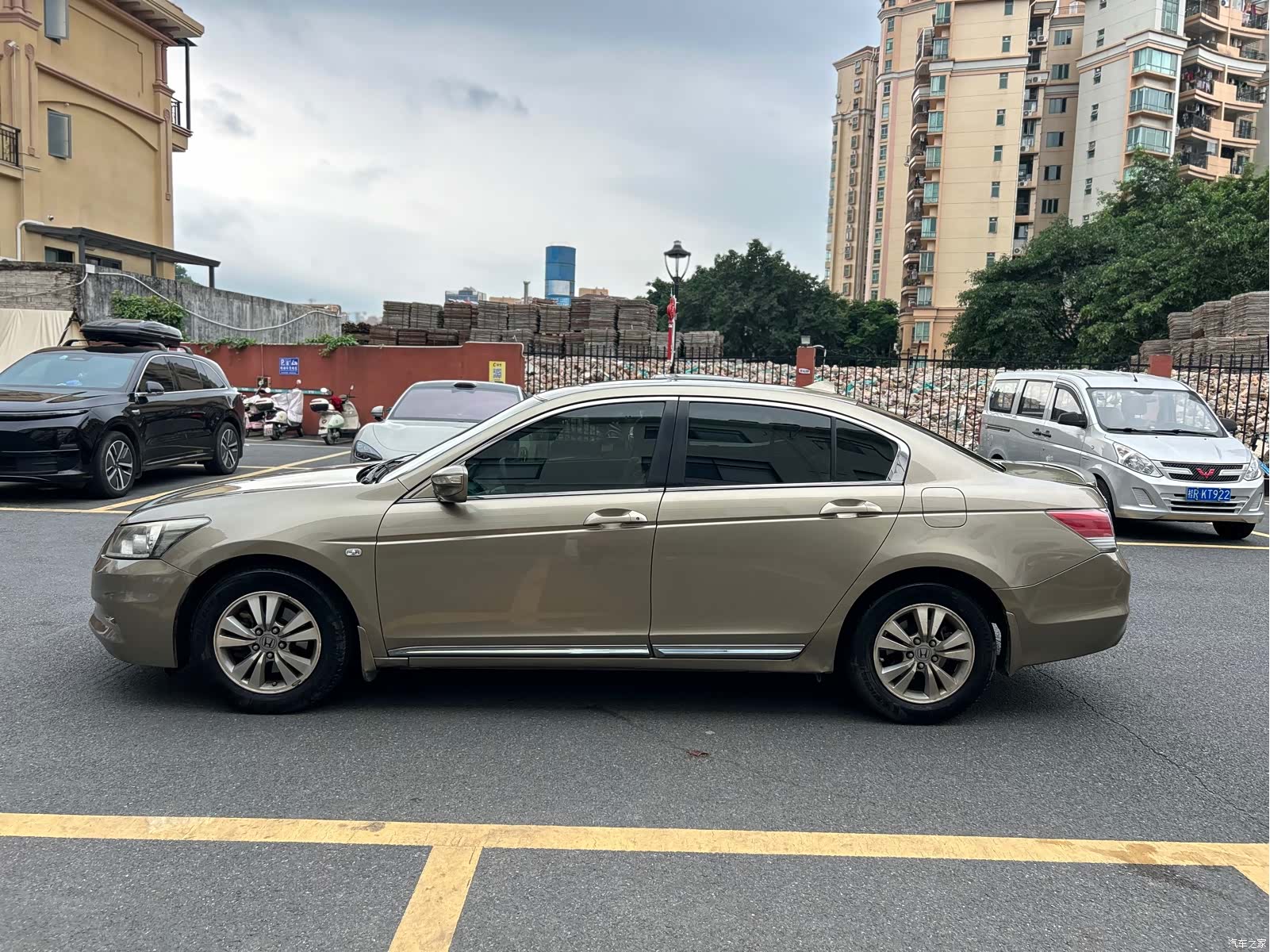 Honda Accord, 2012 4