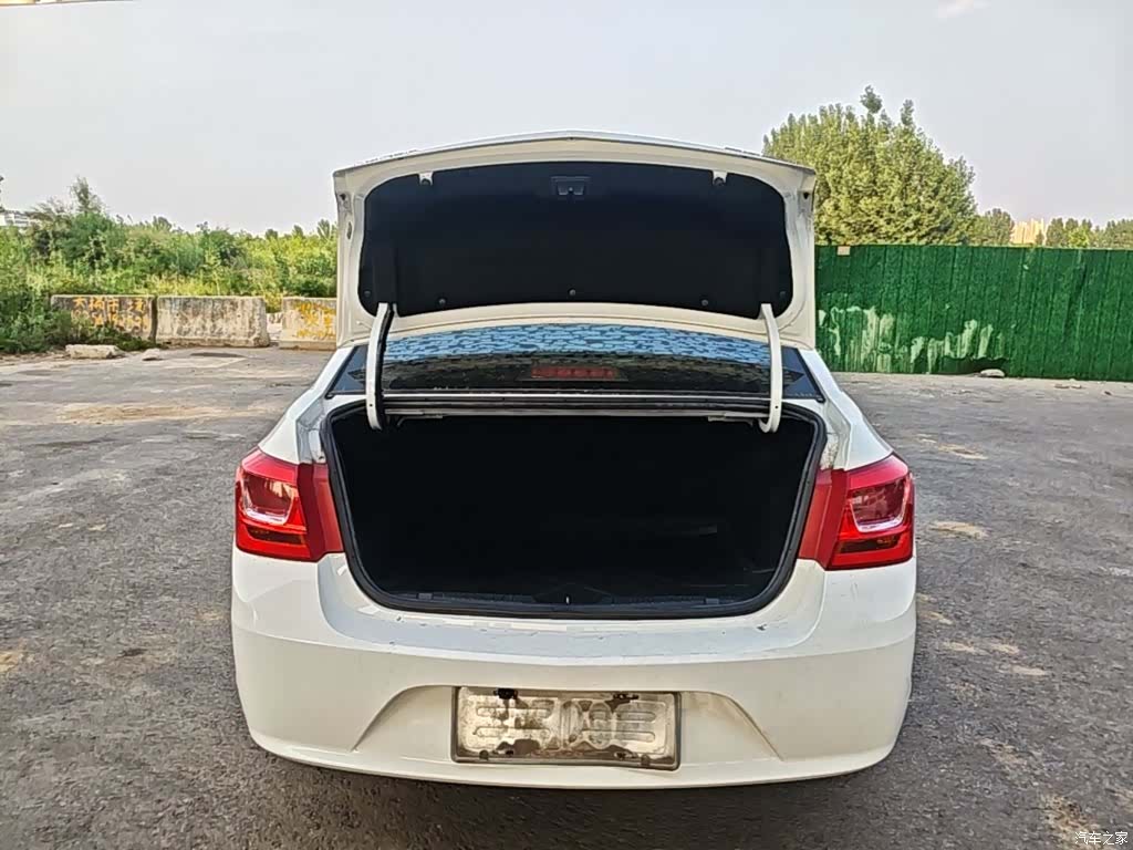 Chevrolet SL, 2015 19