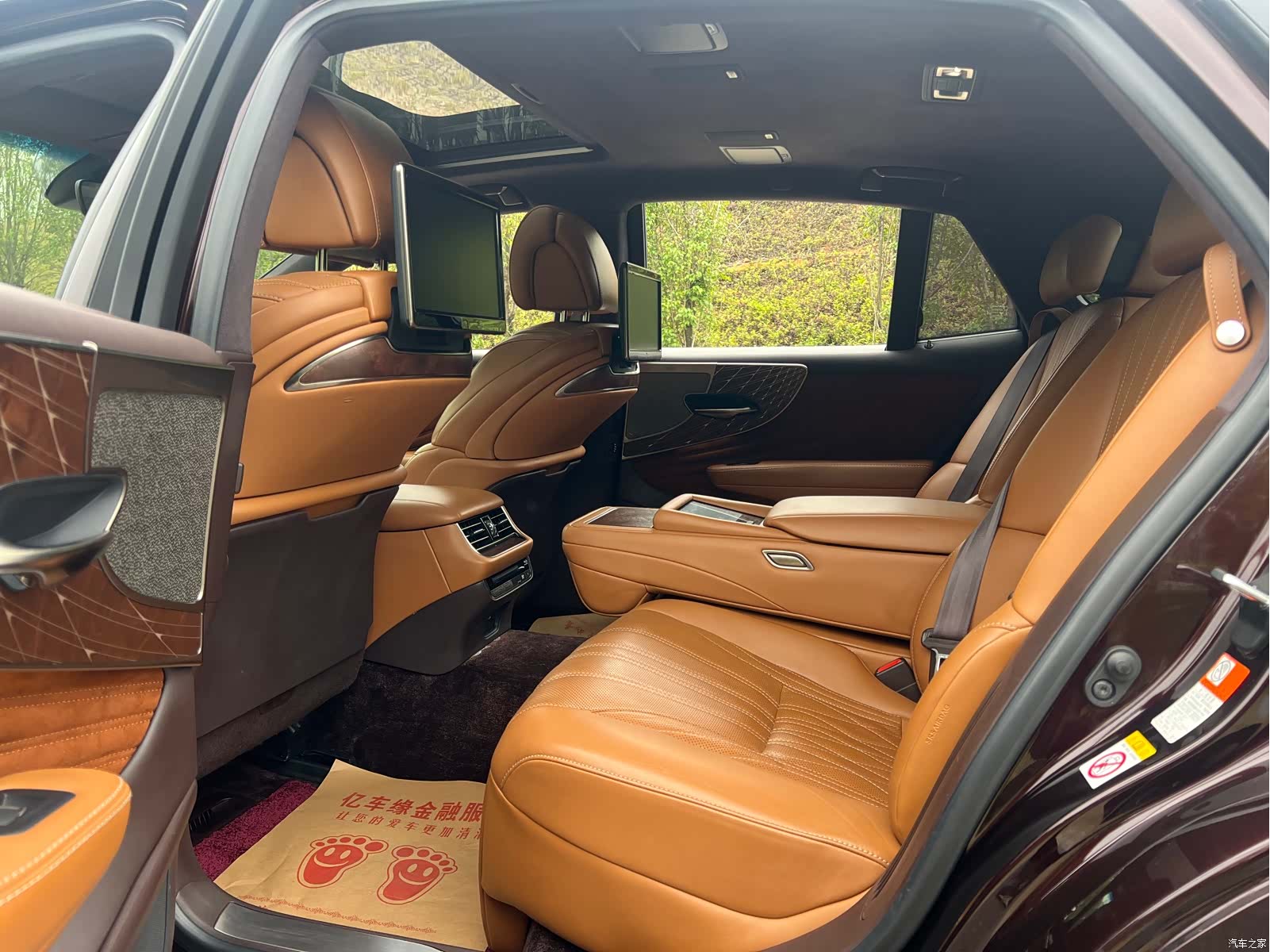 Lexus LS, 2019 9