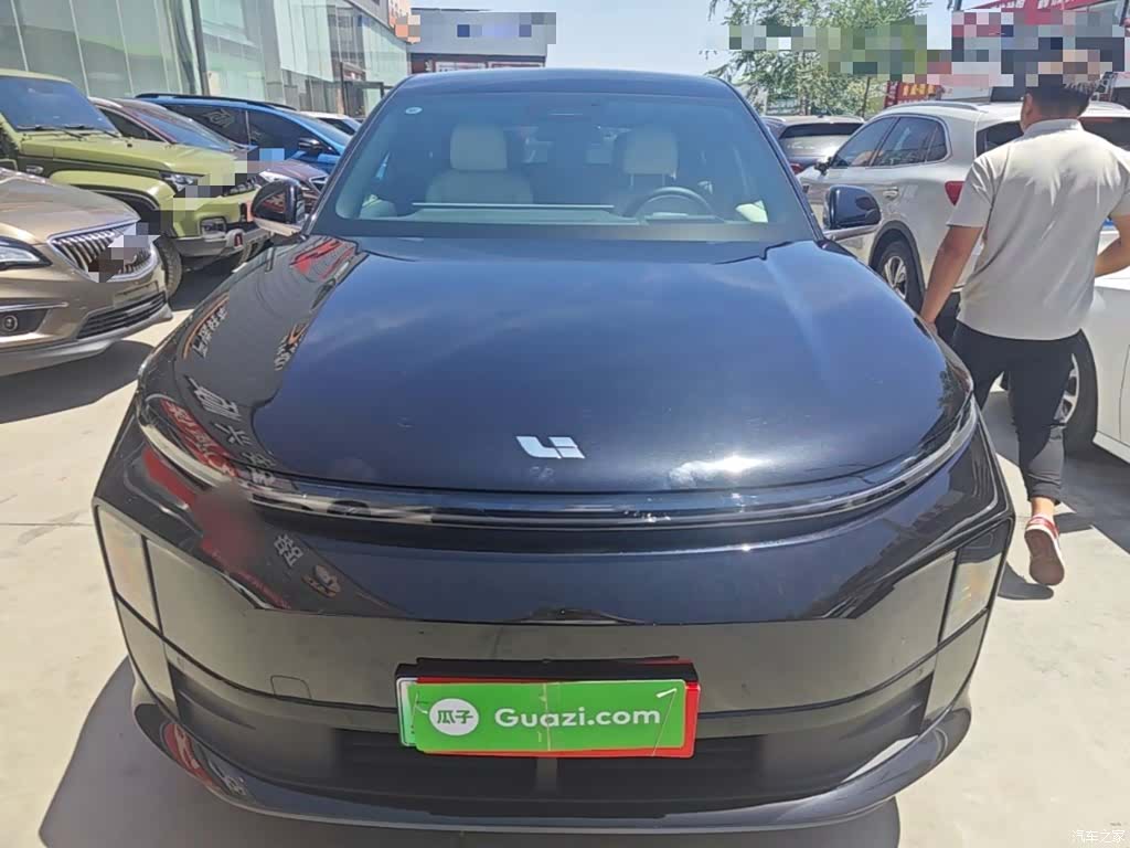 Li Auto L6, 2025 3