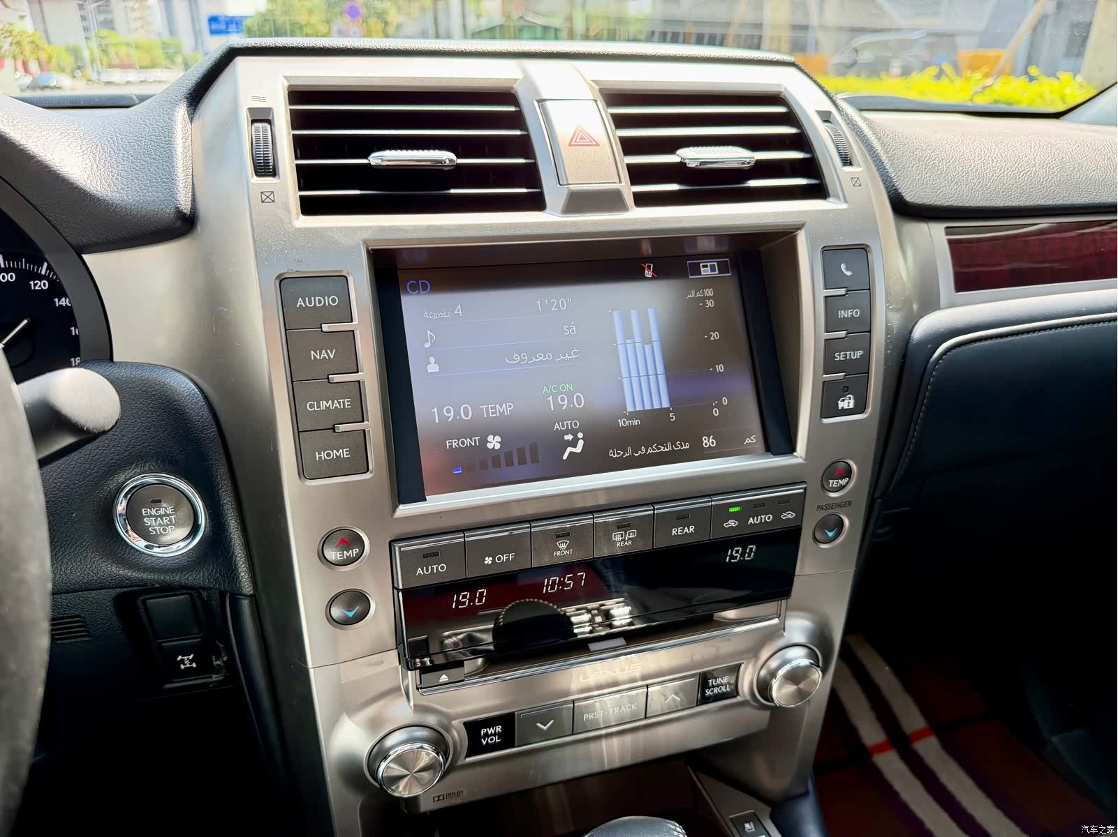 Lexus GX, 2019 19