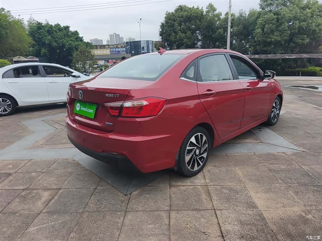 Changan V7, 2015 7