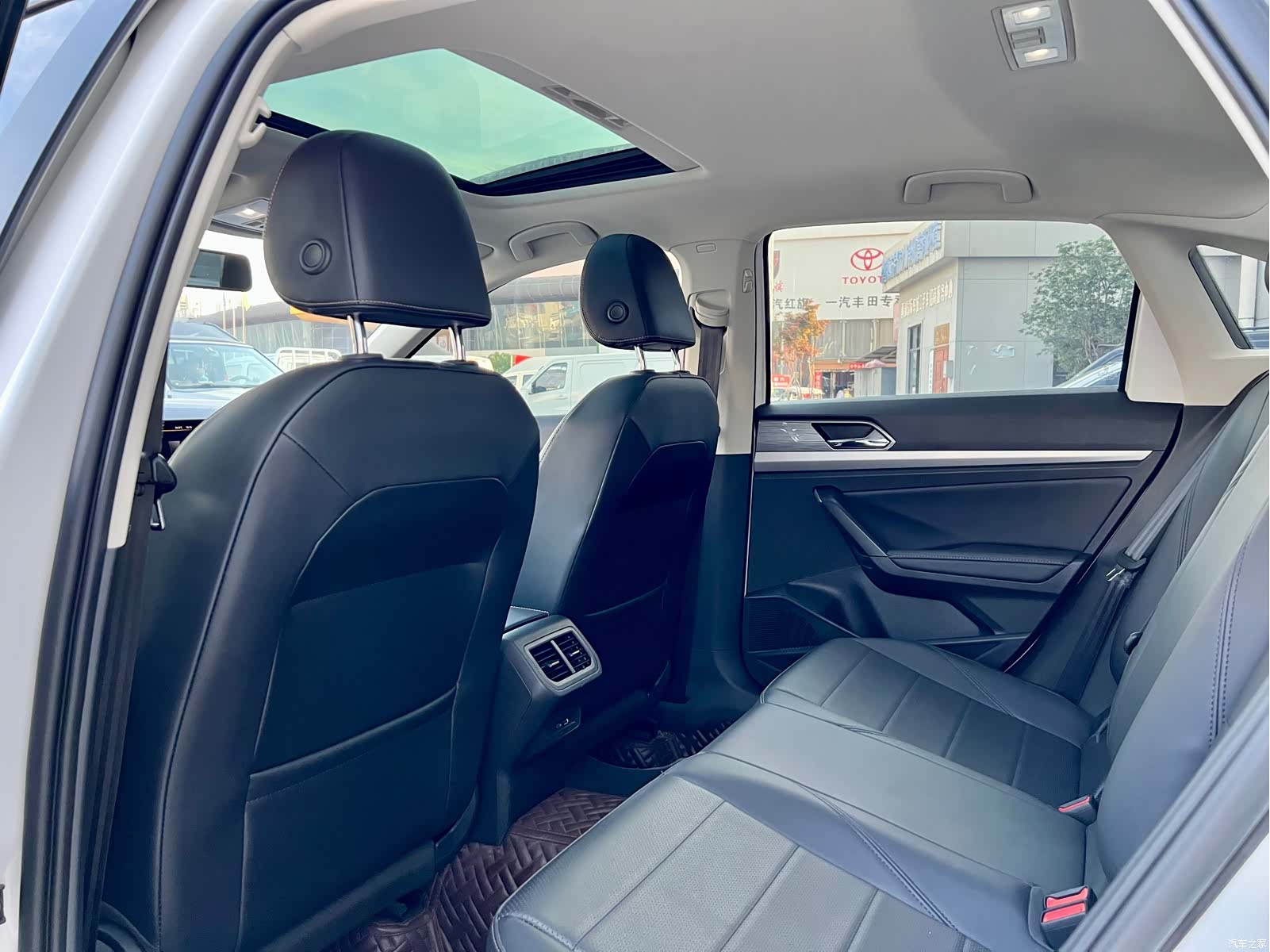 Volkswagen Lavida, 2020 13