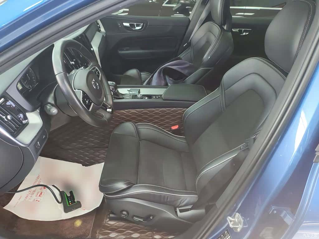 Volvo XC60, 2018 8