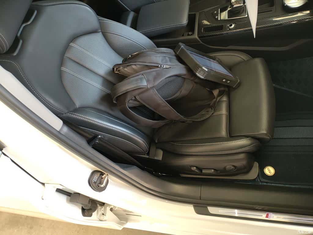 Audi A4L, 2023 20