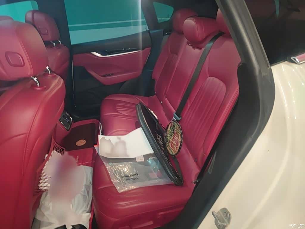 Maserati Levante, 2017 15