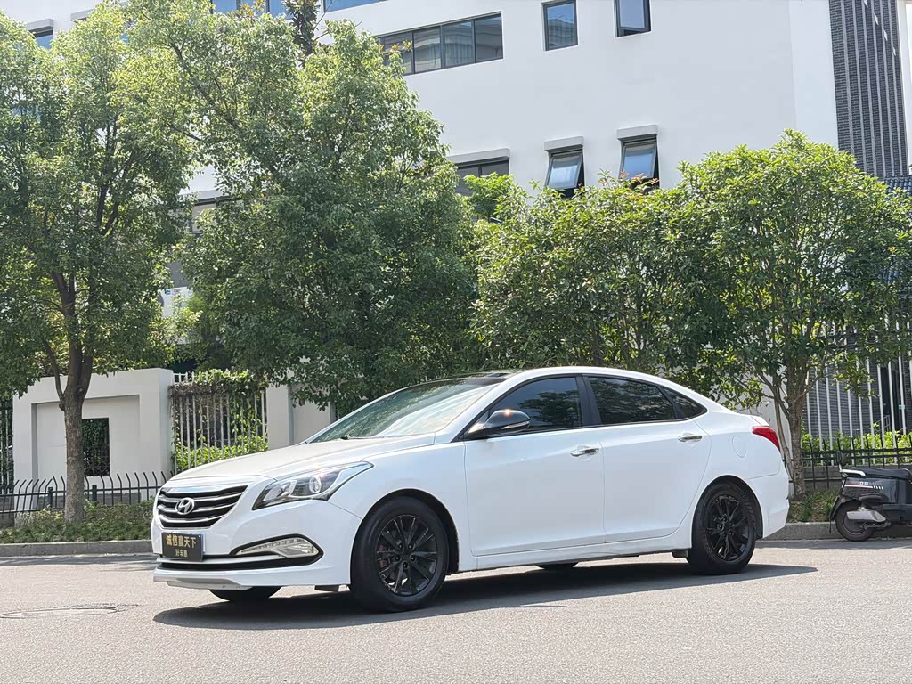 Hyundai Mistra 2014 1.8L AT Luxury DLX