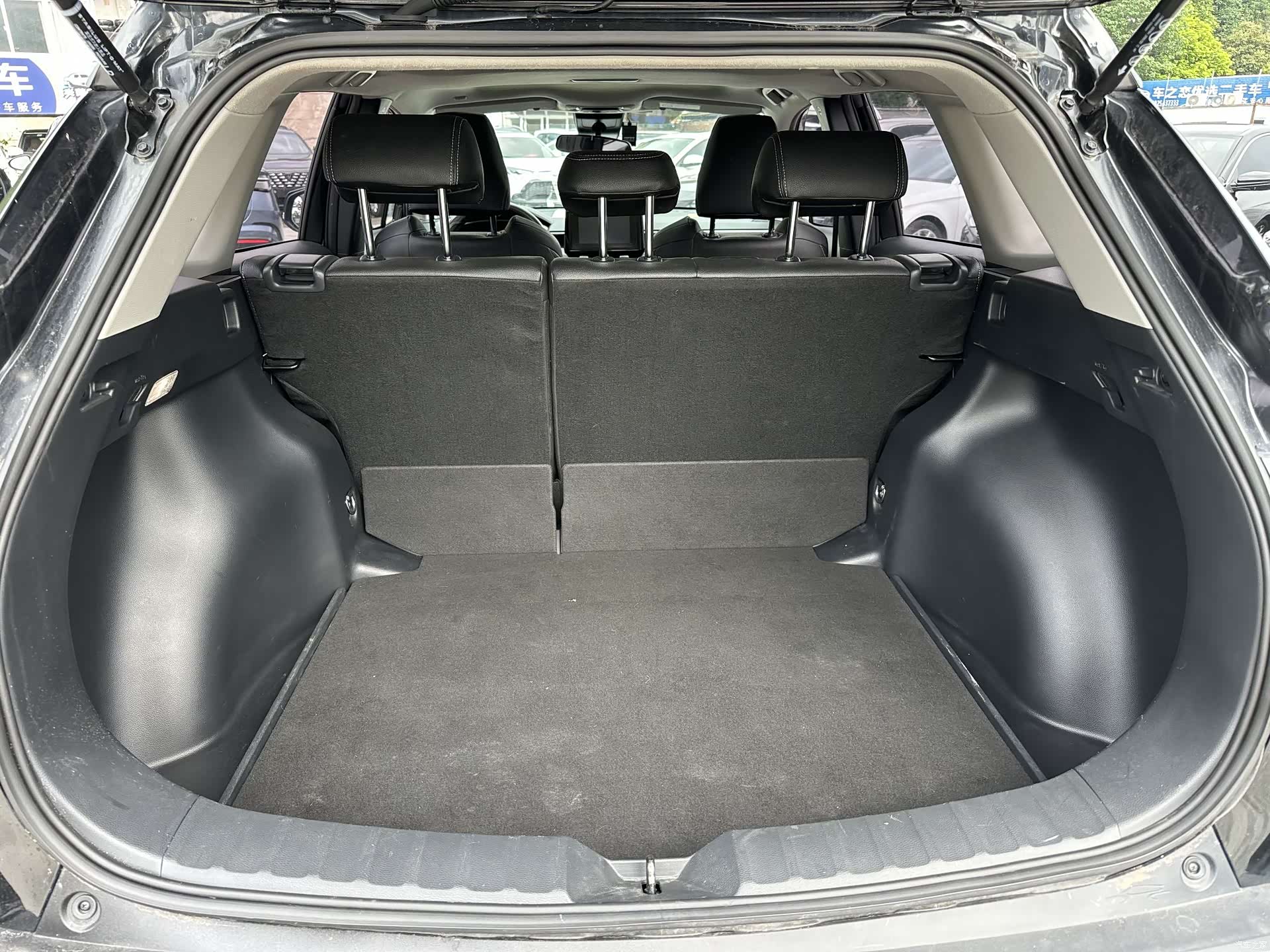 Toyota Frontlander, 2023 9