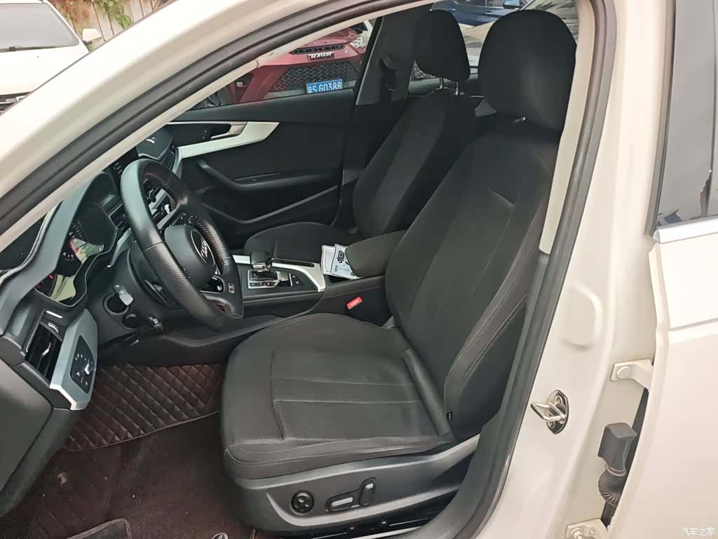 Audi A4L, 2019 15