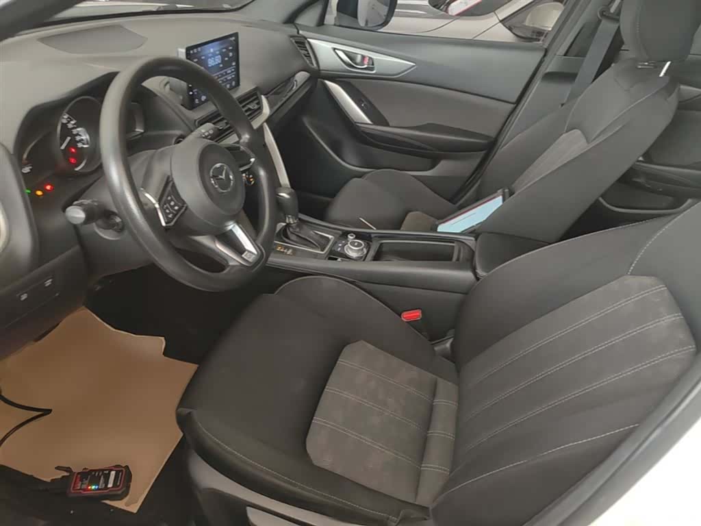 Mazda CX-4, 2019 15