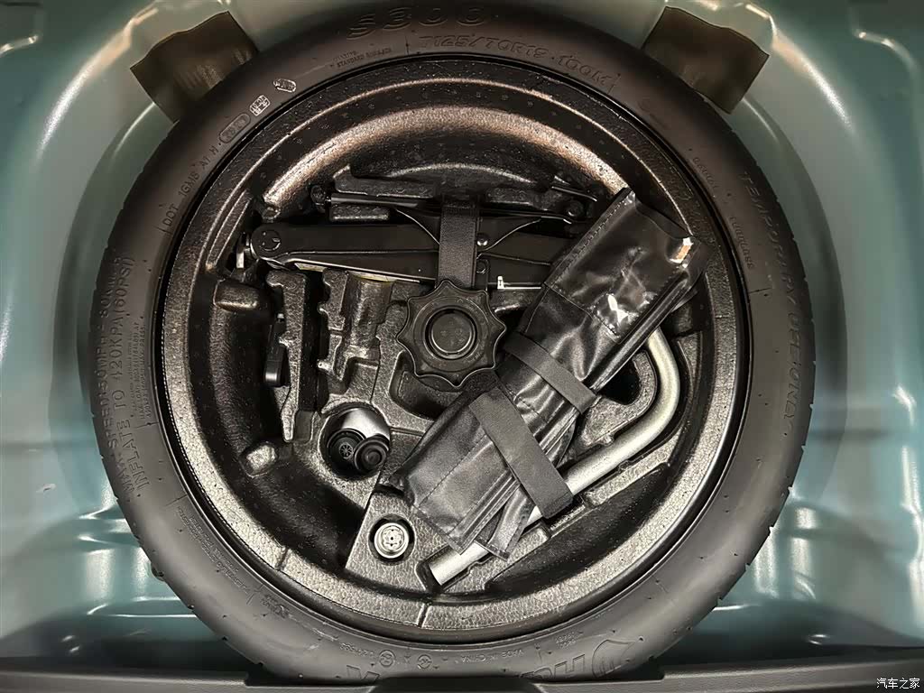 Audi Q2L, 2022 20